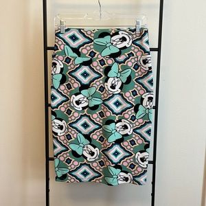 Lularoe (LLR) Disney Minnie Mouse Cassie pencil skirt, small